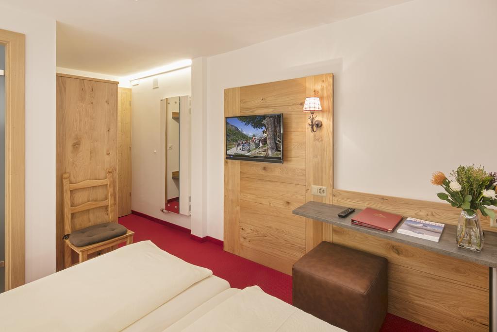 Annex Antika Hotel Zermatt Exterior photo
