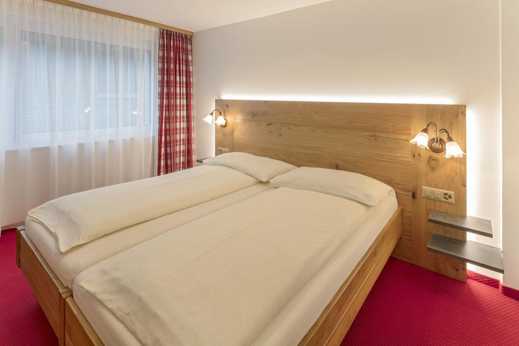 Annex Antika Hotel Zermatt Exterior photo